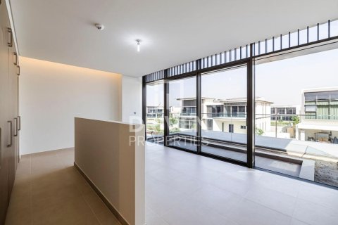 Снять в аренду виллу в Golf Place, Дубай Хилс Эстейт, Дубай: 5 спален, 705.04м², № 128892 - фото 5