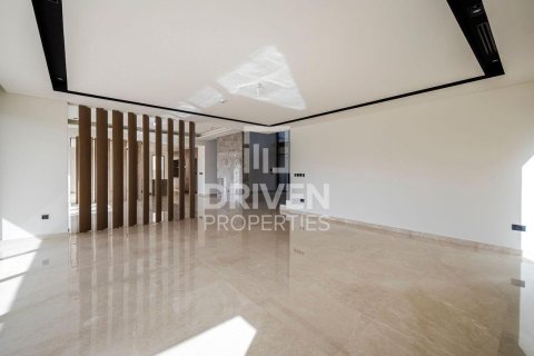 Снять в аренду виллу в Golf Place, Дубай Хилс Эстейт, Дубай: 5 спален, 705.04м², № 128892 - фото 14