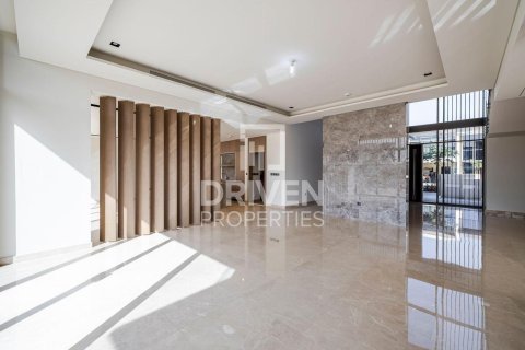 Снять в аренду виллу в Golf Place, Дубай Хилс Эстейт, Дубай: 5 спален, 705.04м², № 128892 - фото 24