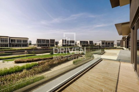 Снять в аренду виллу в Golf Place, Дубай Хилс Эстейт, Дубай: 5 спален, 705.04м², № 128892 - фото 20