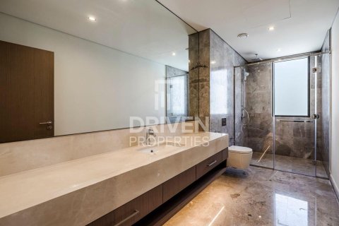 Снять в аренду виллу в Golf Place, Дубай Хилс Эстейт, Дубай: 5 спален, 705.04м², № 128892 - фото 18