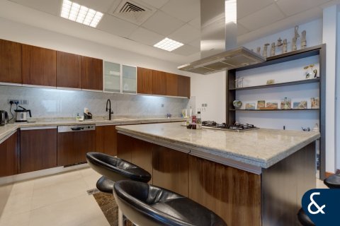 Ático en Dubai Marina, Dubai, 5 dormitorios, 530 m², № 91391 - foto 22