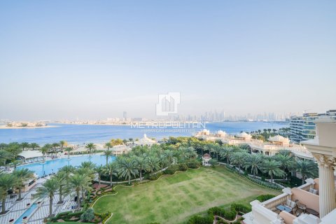 Apartment in Palm Jumeirah, Dubai 2 bedrooms, 195 sq.m. № 15014 - photo 2