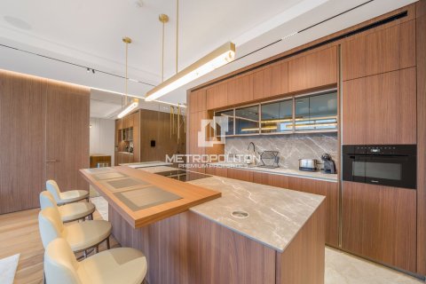 Apartment in Palm Jumeirah, Dubai 2 bedrooms, 195 sq.m. № 15014 - photo 11