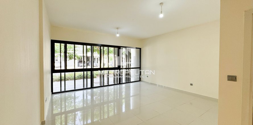 Villa in DAMAC Hills (Akoya by DAMAC), Dubai 6 bedrooms, 563 sq.m. № 74197