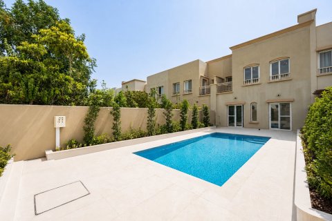 Вилла в The Springs, Дубай, 2 спальни, 152.97м², № 142285
