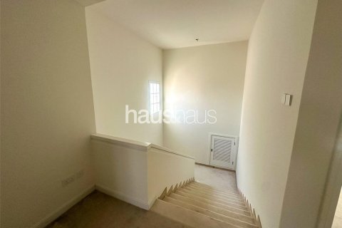 Villa in Al Barsha 1, Al Barsha, Dubai 4 bedrooms, 324 sq.m. № 45069 - photo 16