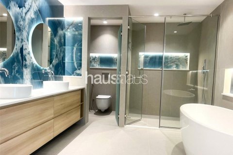 Villa in Marina Residences, Palm Jumeirah, Dubai 2 bedrooms, 380 sq.m. № 44463 - photo 7
