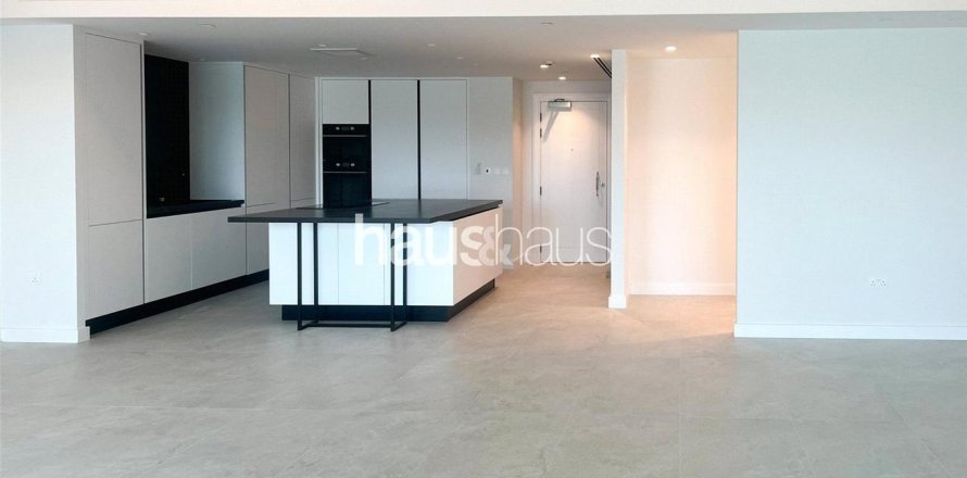 Villa in Marina Residences, Palm Jumeirah, Dubai 2 bedrooms, 380 sq.m. № 44463