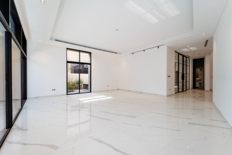 Villa in Wadi Al Safa 3, Dubai 5 bedrooms, 1012 sq.m. № 97119 - photo 10