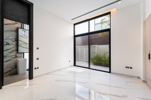 Villa in Wadi Al Safa 3, Dubai 5 bedrooms, 1012 sq.m. № 97119 - photo 12