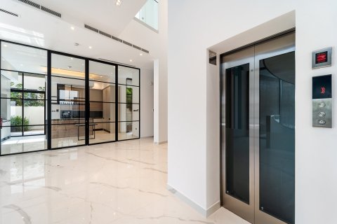 Villa in Wadi Al Safa 3, Dubai 5 bedrooms, 1012 sq.m. № 97119 - photo 8