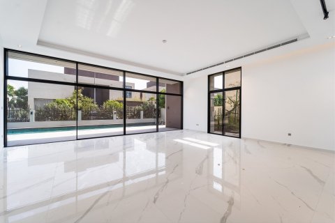 Villa in Wadi Al Safa 3, Dubai 5 bedrooms, 1012 sq.m. № 97119 - photo 2