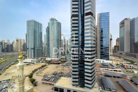 Appartement à Jumeirah Lake Towers, Dubai, 1 chambre, 83.71 m², № 142970 - photo 5