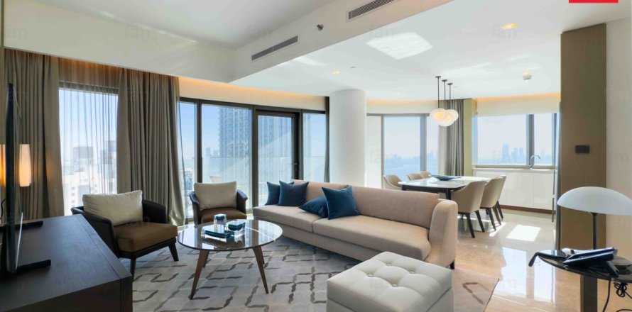 Apartment in Dubai 3 bedrooms, 132.5 sq.m. № 10241
