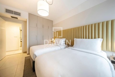 Снять в аренду квартиру в Sheikh Zayed Road, Дубай: 2 спальни, 98.11м², № 129138 - фото 3