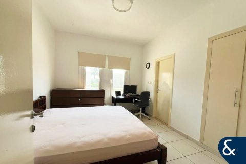 Villa in The Springs, Dubai 2 bedrooms, 157 sq.m. № 74493 - photo 14
