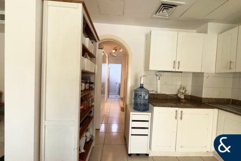 Villa in The Springs, Dubai 2 bedrooms, 157 sq.m. № 74493 - photo 10