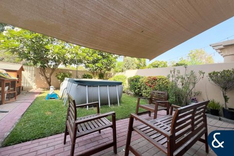 Villa in The Springs, Dubai 2 bedrooms, 157 sq.m. № 74493 - photo 18