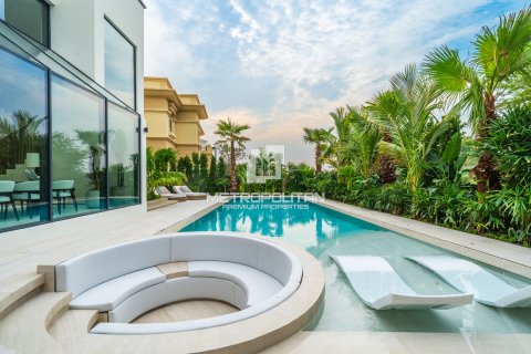 Villa en Jumeirah Islands, Dubai, 5 dormitorios, 989 m², № 74209 - foto 9