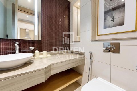 Apartment in DAMAC Towers by Paramount, Business Bay, Dubai 1 bedroom, 98.01 sq.m. № 142981 - photo 11