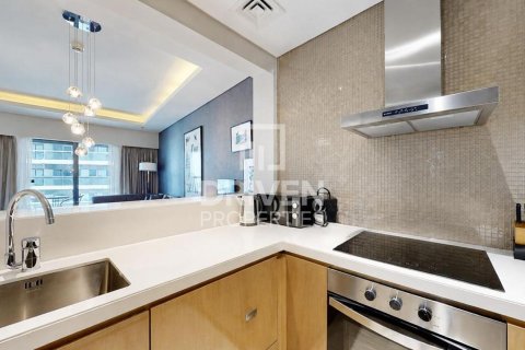 Apartment in DAMAC Towers by Paramount, Business Bay, Dubai 1 bedroom, 98.01 sq.m. № 142981 - photo 6