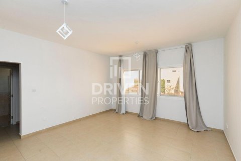 Villa à Umm Suqeim, Dubai, 5 chambres, 3716.12 m², № 128701 - photo 13