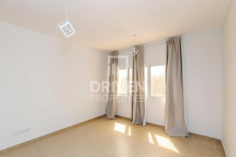Villa à Umm Suqeim, Dubai, 5 chambres, 3716.12 m², № 128701 - photo 16