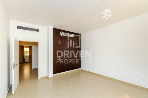 Villa à Umm Suqeim, Dubai, 5 chambres, 3716.12 m², № 128701 - photo 19