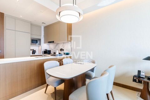 Снять в аренду квартиру в The Address Residences Dubai Opera, Даунтаун Дубай (Даунтаун Бурдж Дубай), Дубай: 2 спальни, 111.48м², № 128700 - фото 3