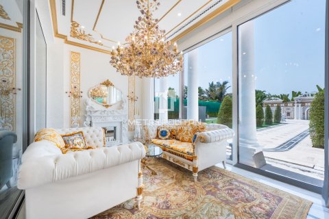 Villa in XXII Carat, Palm Jumeirah, Dubai 7 bedrooms, 1530 sq.m. № 72921 - photo 3