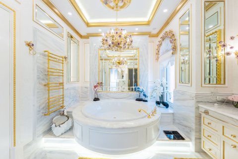 Villa in XXII Carat, Palm Jumeirah, Dubai 7 bedrooms, 1530 sq.m. № 72921 - photo 20