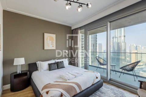 Apartment in Downtown Dubai (Downtown Burj Dubai), Dubai 3 bedrooms, 250.56 sq.m. № 140813 - photo 9
