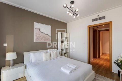 Apartment in Downtown Dubai (Downtown Burj Dubai), Dubai 3 bedrooms, 250.56 sq.m. № 140813 - photo 14