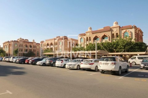 Bâtiment à Dubai Investment Park, Dubai, 1005.68 m², № 140823 - photo 8