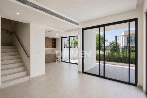 Adosado en The Valley, Dubai, 4 dormitorios, 261.52 m², № 141107