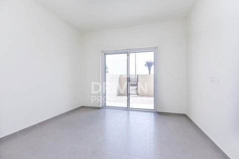 Apartment in EMAAR South, Dubai South (Dubai World Central), Dubai 2 bedrooms, 151.9 sq.m. № 141105 - photo 8