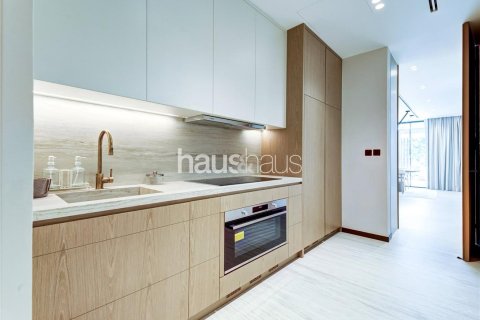 Villa in Jumeirah Islands, Dubai 5 bedrooms, 511 sq.m. № 43417 - photo 12