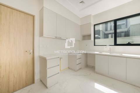 Villa en Murooj Al Furjan, Al Furjan, Dubai, 4 dormitorios, 331 m², № 15275 - foto 26