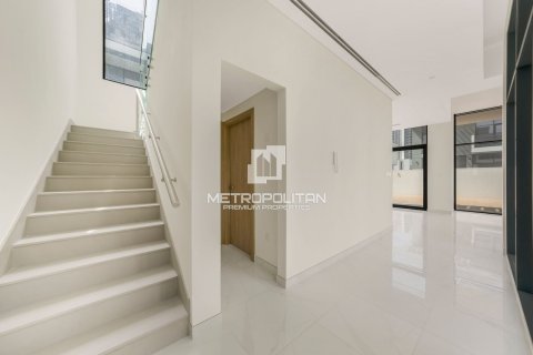 Villa en Murooj Al Furjan, Al Furjan, Dubai, 4 dormitorios, 331 m², № 15275 - foto 12