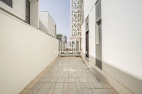 Villa en Murooj Al Furjan, Al Furjan, Dubai, 4 dormitorios, 331 m², № 15275 - foto 4