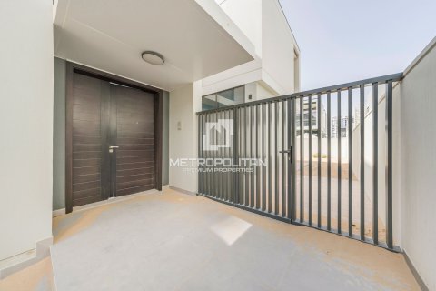 Villa en Murooj Al Furjan, Al Furjan, Dubai, 4 dormitorios, 331 m², № 15275 - foto 6