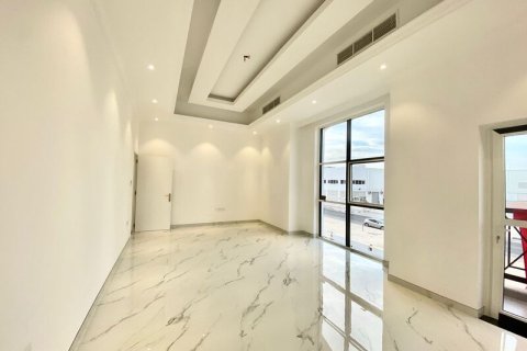 Villa in Al Barsha, Dubai 5 bedrooms, 1016.6 sq.m. № 52554 - photo 8