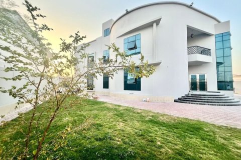 Villa à Al Barsha, Dubai, 5 chambres, 1393.5 m², № 52558 - photo 7