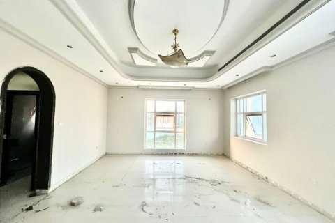 Villa à Al Barsha, Dubai, 5 chambres, 1393.5 m², № 52558 - photo 2