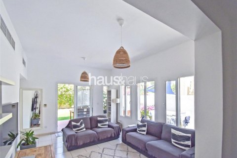 Villa in The Springs, Dubai 3 bedrooms, 282 sq.m. № 43961 - photo 3