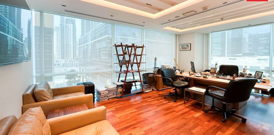 Office in Business Bay, Dubai 151.4 sq.m. № 112575
