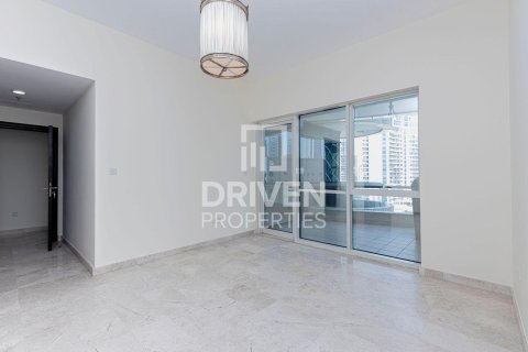 Снять в аренду квартиру в KG Tower, Дубай Марина, Дубай: 3 спальни, 285.77м², № 129629 - фото 2