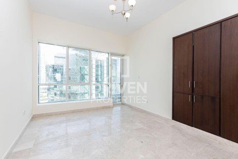 Снять в аренду квартиру в KG Tower, Дубай Марина, Дубай: 3 спальни, 285.77м², № 129629 - фото 15
