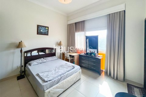 Villa in Al Barsha, Dubai 3 bedrooms, 286 sq.m. № 43974 - photo 9